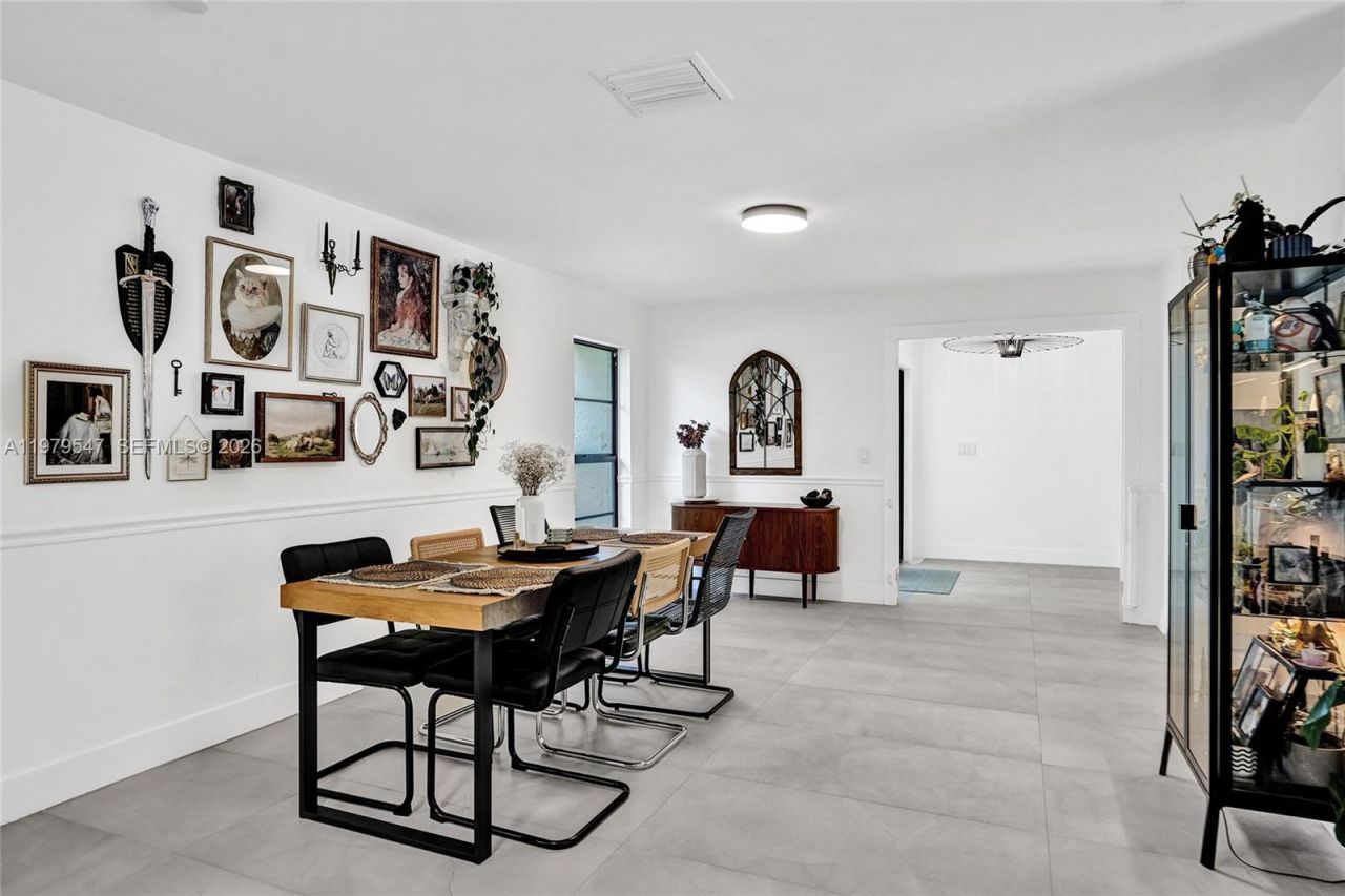 1451 NW 81st Ave, Coral Springs, FL 33071 Photo