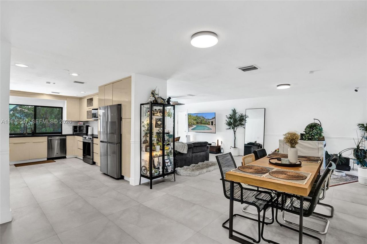 1451 NW 81st Ave, Coral Springs, FL 33071 Photo