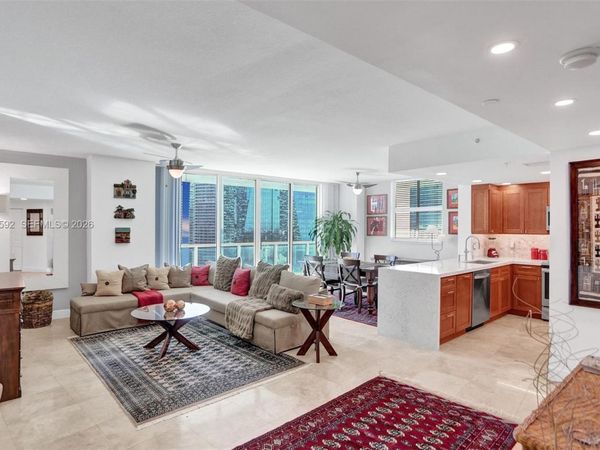 1250 S Miami Ave, Unit 2702, Miami, FL 33130