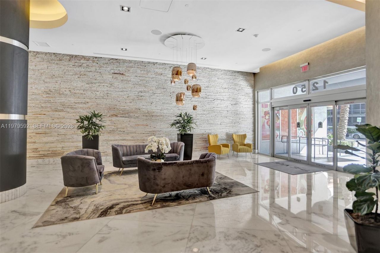 1250 S Miami Ave, Unit 2702, Miami, FL 33130 Photo