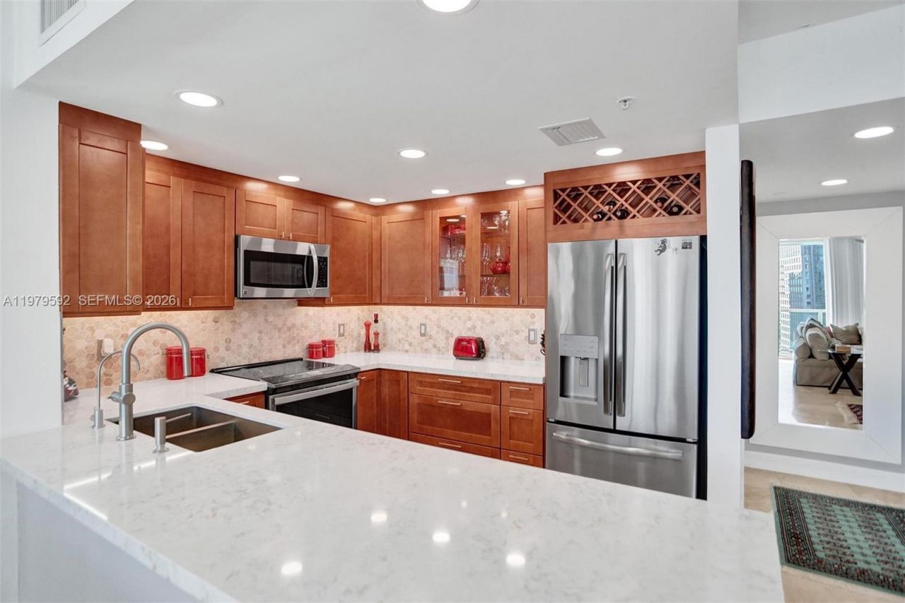 1250 S Miami Ave, Unit 2702, Miami, FL 33130 Photo