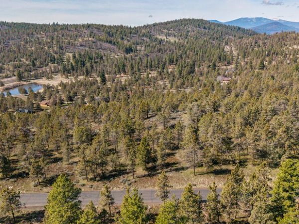 1140 Vine Maple Drive, Klamath Falls, OR 97601