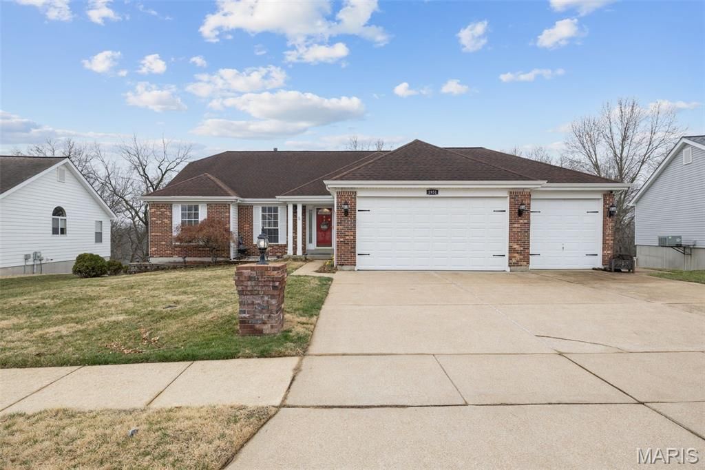 1951 Fox Pointe Drive , Arnold, MO 63010 Main Photo