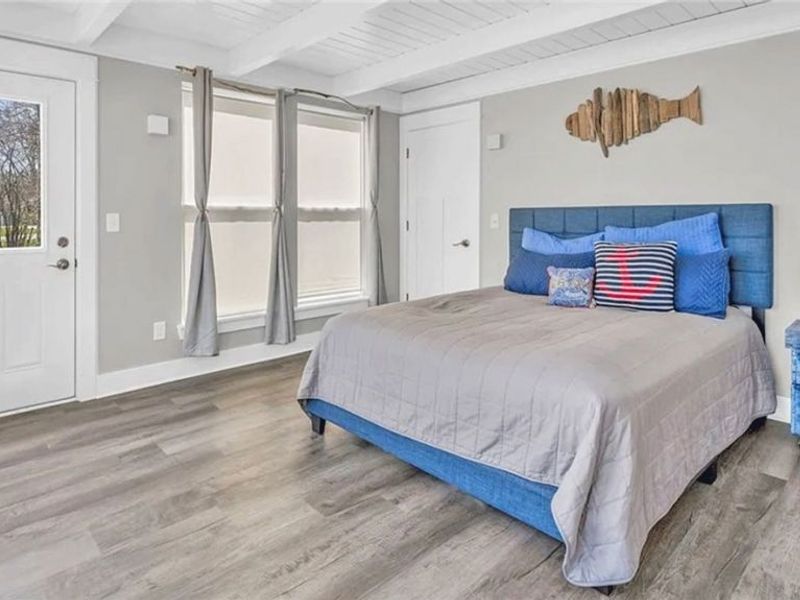 104 E Point Drive, Kelleys Island, OH 43438 Photo 16