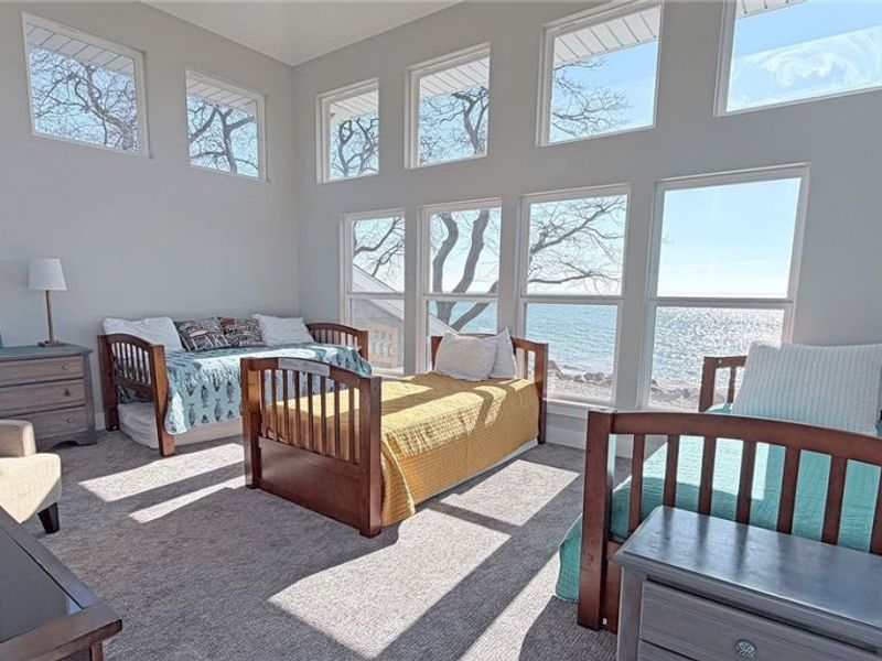 104 E Point Drive, Kelleys Island, OH 43438 Photo 18