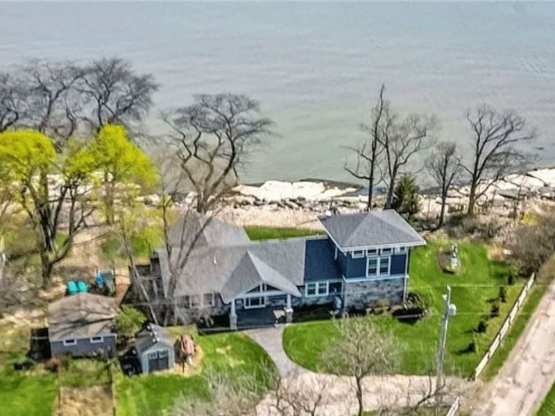 104 E Point Drive, Kelleys Island, OH 43438 Photo 24