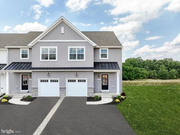 17 TILGHMAN TRAIL, MECHANICSBURG, PA 17050