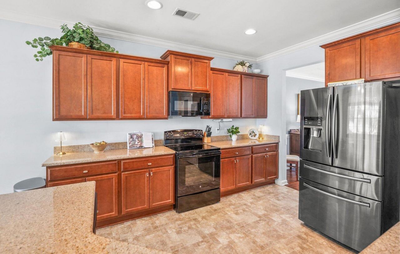 17 White Pond Boulevard Photo 27