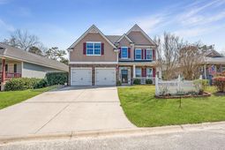 17 White Pond Boulevard photo 4