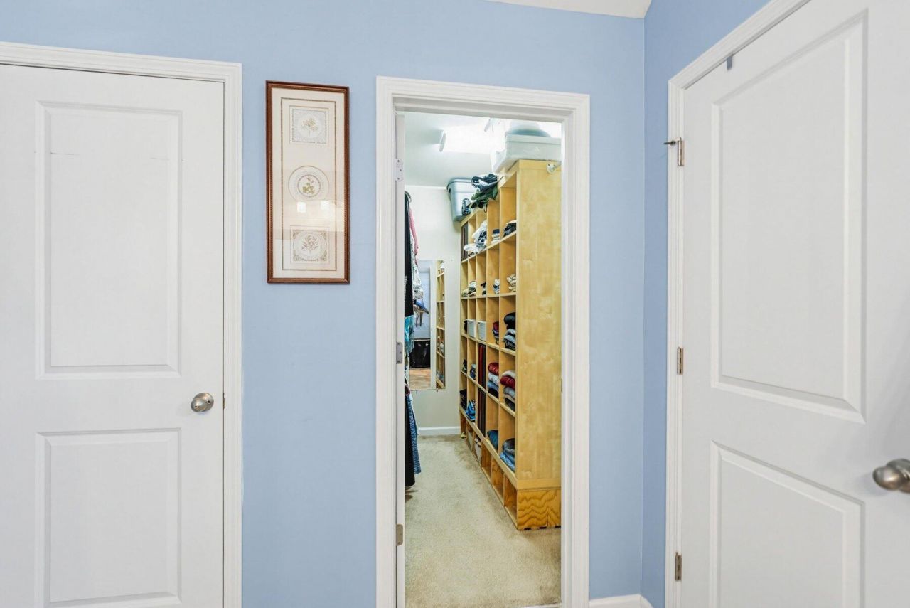 17 White Pond Boulevard Photo 36