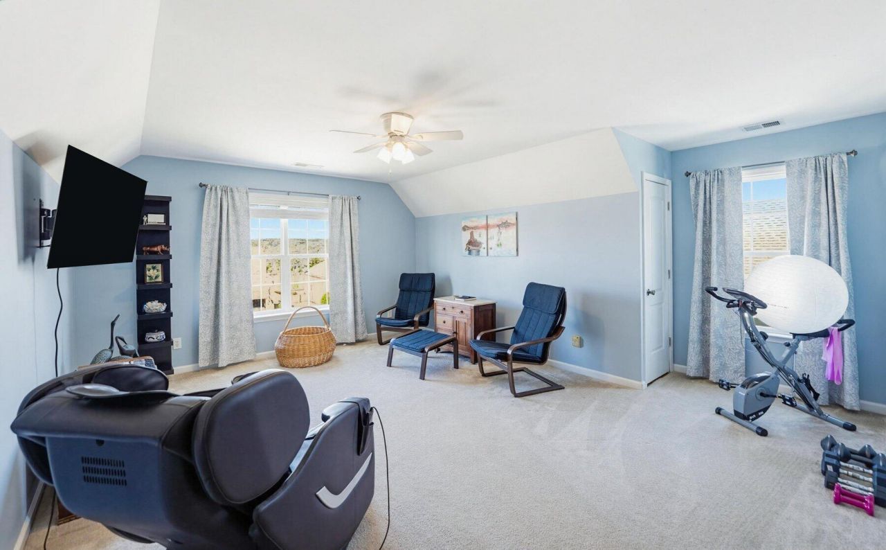 17 White Pond Boulevard Photo 37