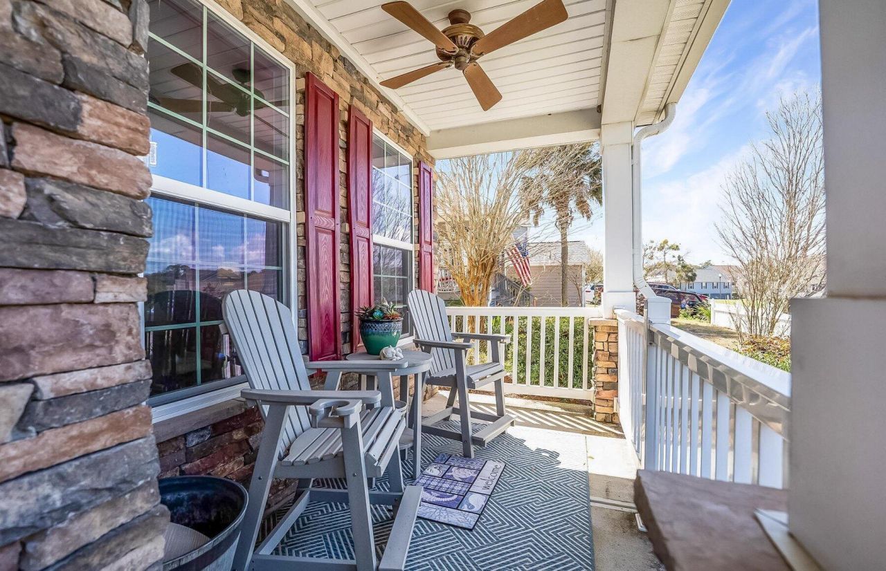 17 White Pond Boulevard Photo 4