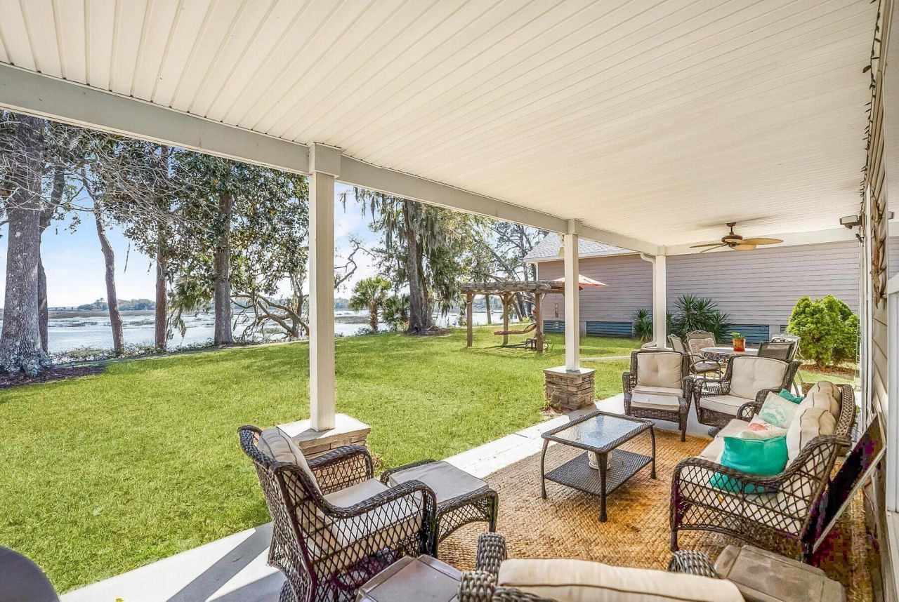 17 White Pond Boulevard Photo 48