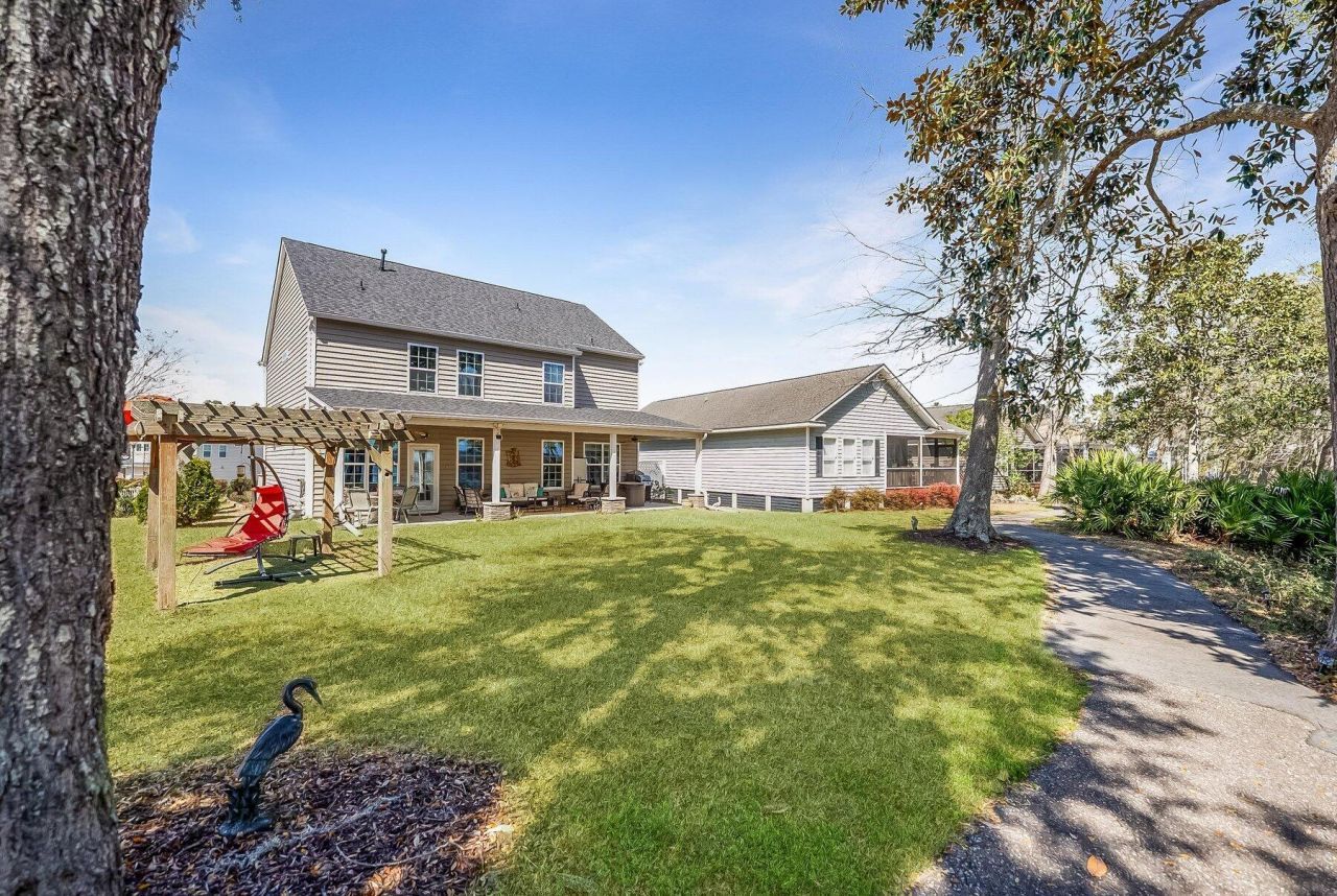 17 White Pond Boulevard Photo 52