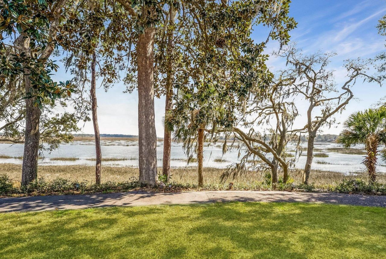 17 White Pond Boulevard Photo 53