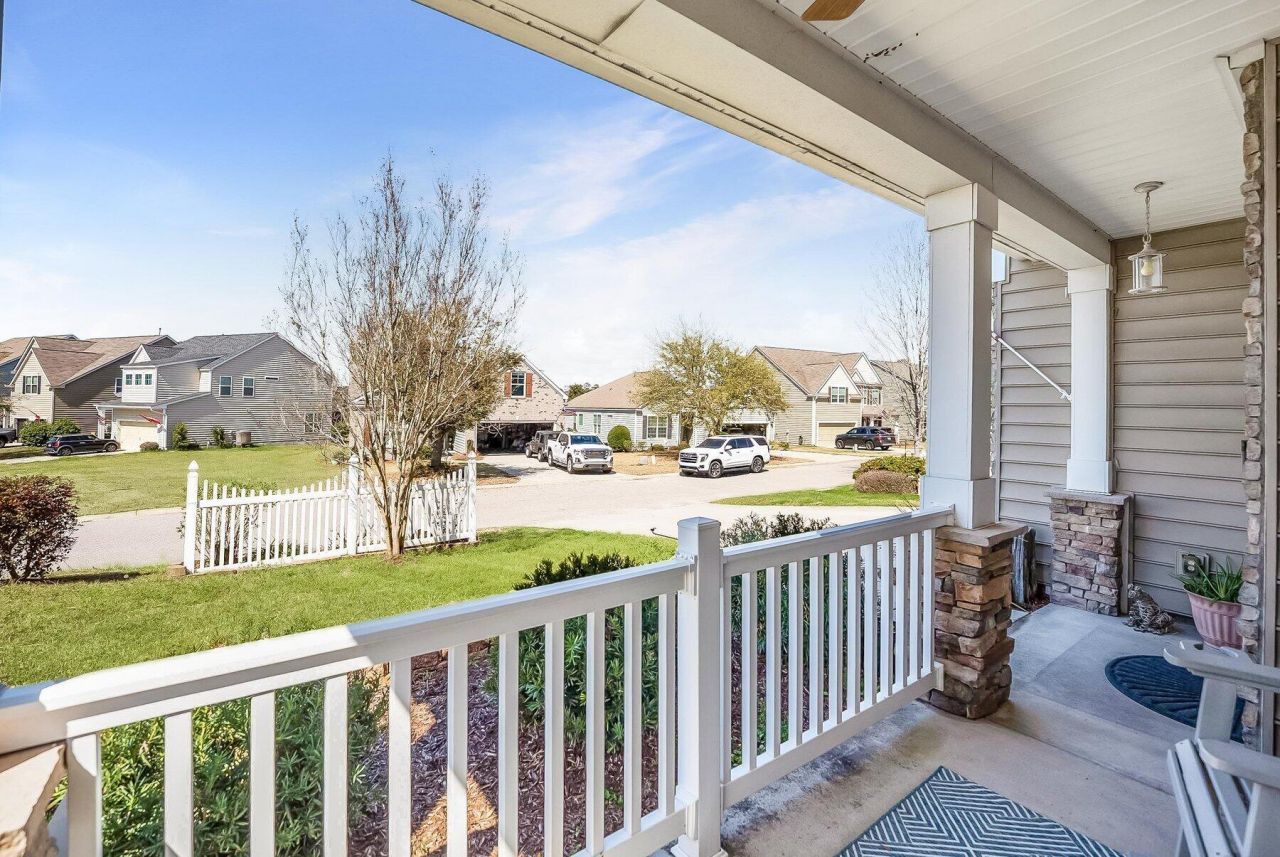 17 White Pond Boulevard Photo 6