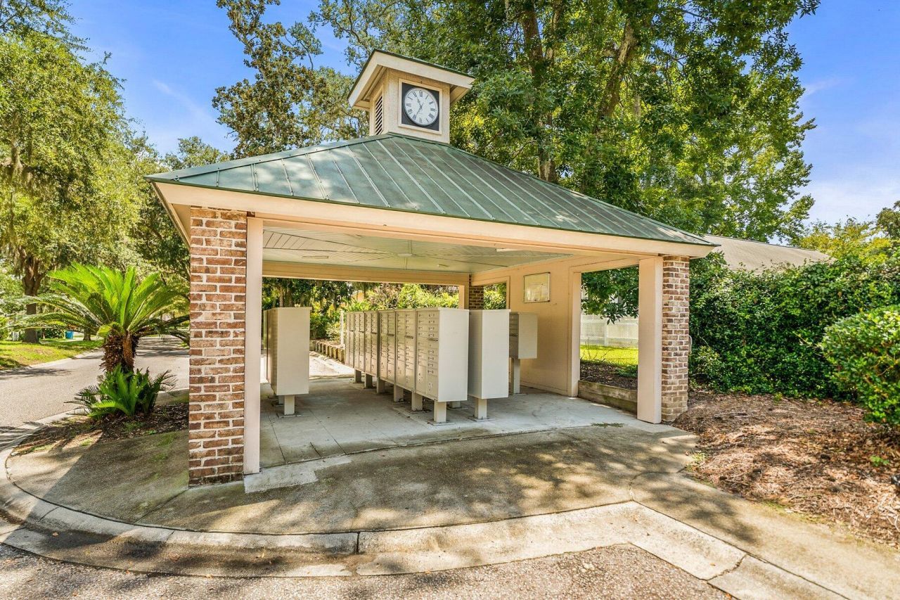 17 White Pond Boulevard Photo 63