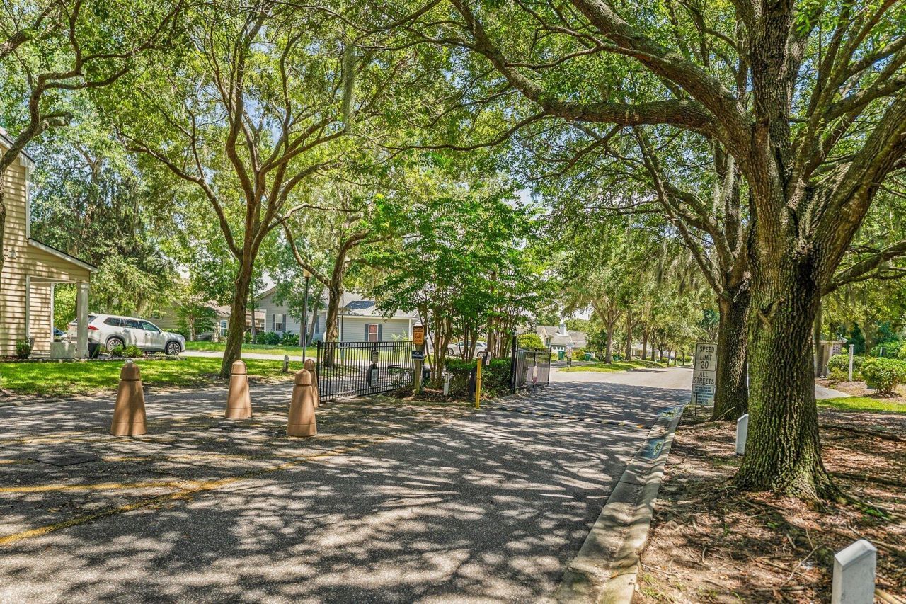 17 White Pond Boulevard Photo 64