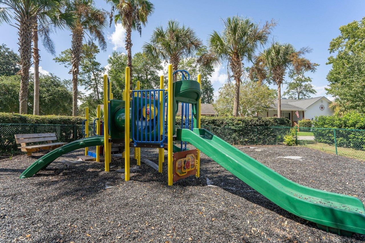 17 White Pond Boulevard Photo 67