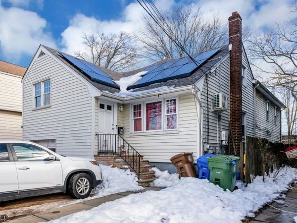 208 E Price St, Linden, NJ 07036