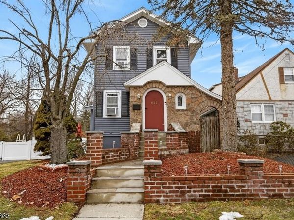 652 Harvard St, New Milford, NJ 07646