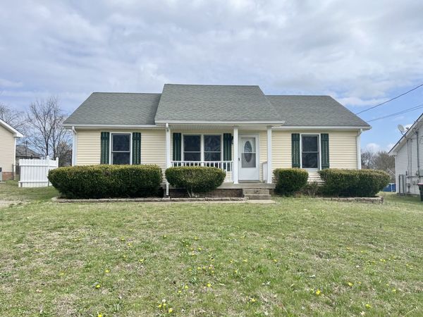 808 Princeton Cir , Clarksville, TN 37042