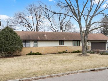 7042 Ewing Avenue N, Brooklyn Center, MN 55429