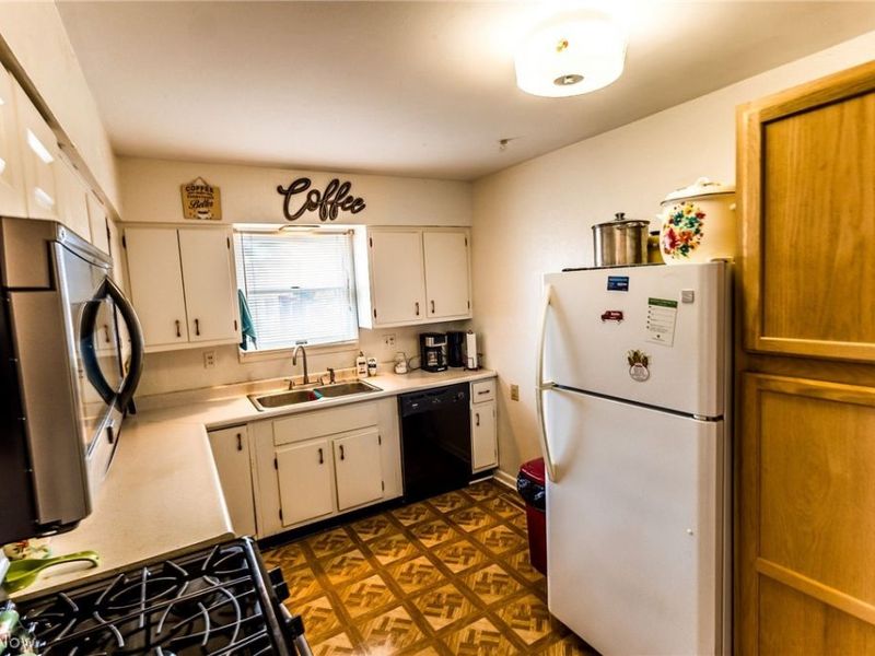 107 37th Street, Vienna, WV 26105 Photo 9