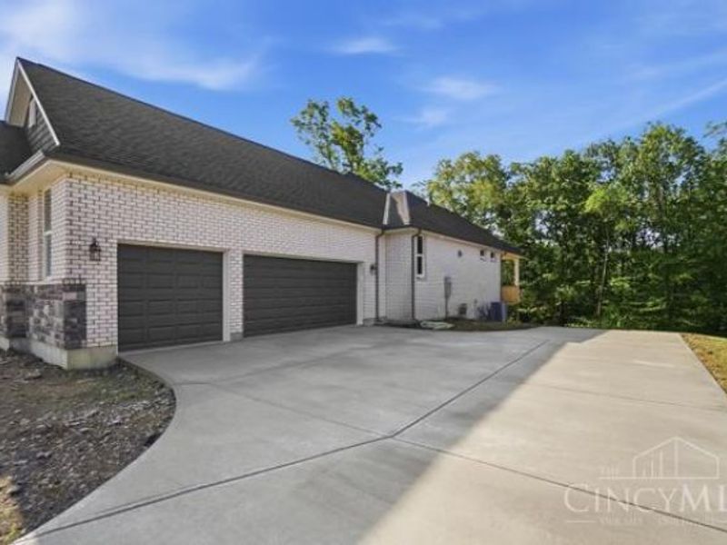3561 Sunny Acres Drive, Unit RT253, Ross Twp, OH 45013 Photo 2