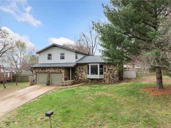 35 Hawthorne Drive, Harrison, AR 72601