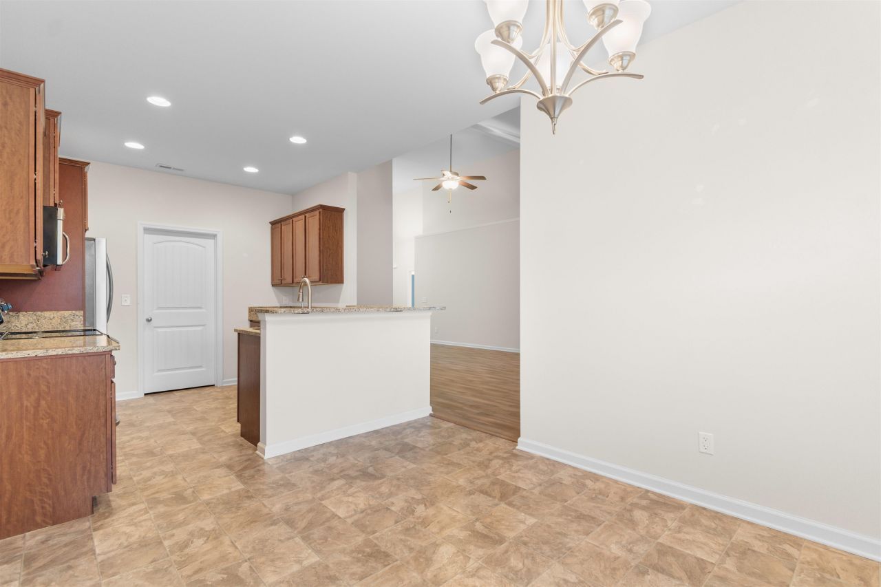 805 Payne Ct. Photo 11