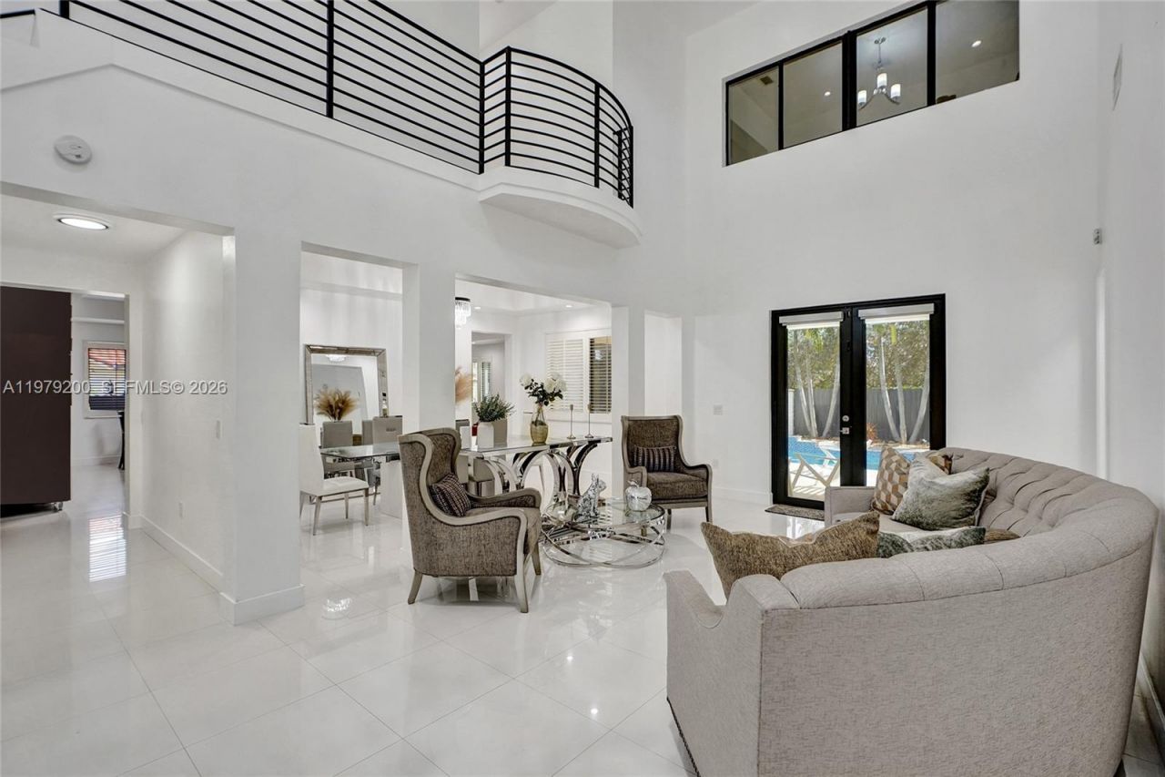 13676 SW 33rd Ter, Miami, FL 33175 Photo