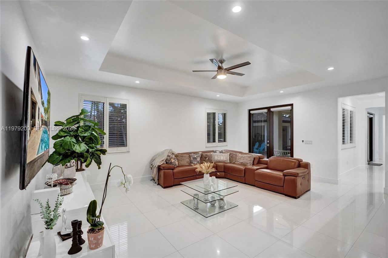 13676 SW 33rd Ter, Miami, FL 33175 Photo