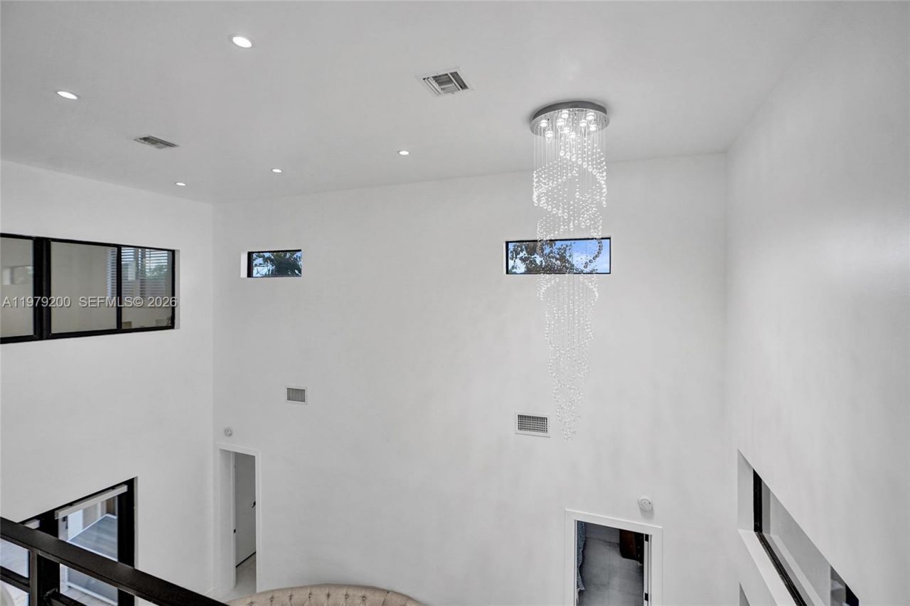 13676 SW 33rd Ter, Miami, FL 33175 Photo