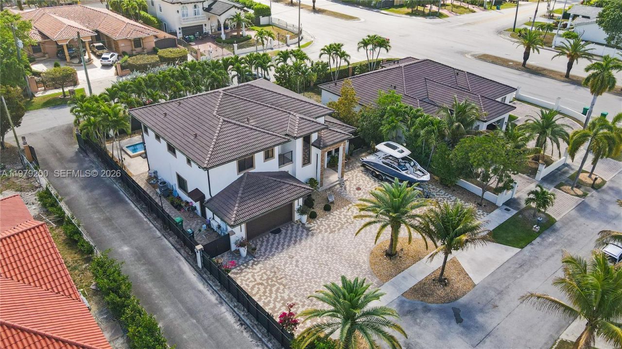 13676 SW 33rd Ter, Miami, FL 33175 Photo