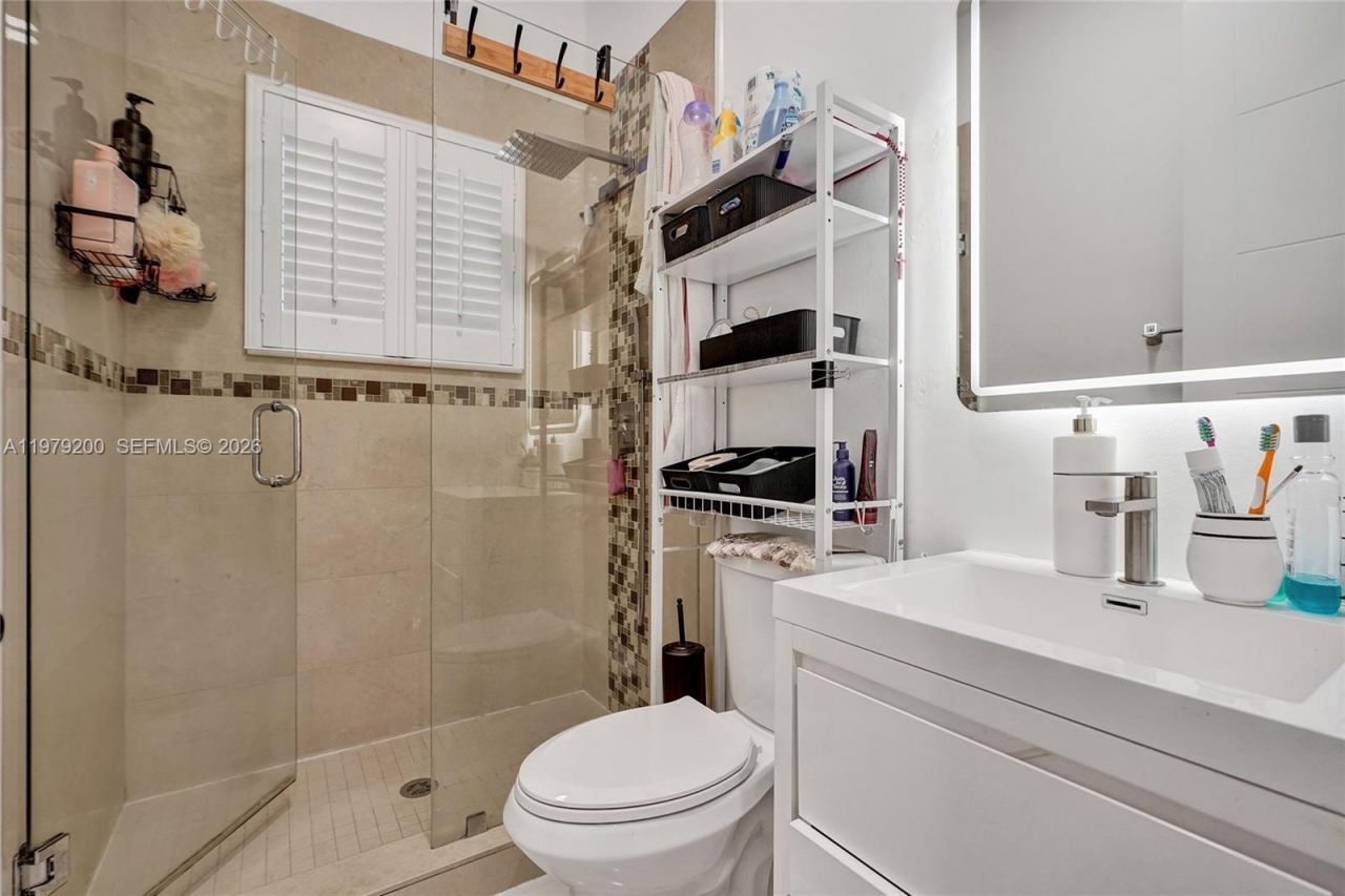 13676 SW 33rd Ter, Miami, FL 33175 Photo