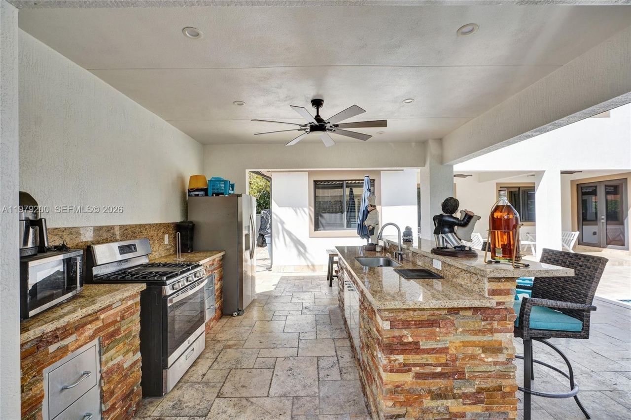 13676 SW 33rd Ter, Miami, FL 33175 Photo