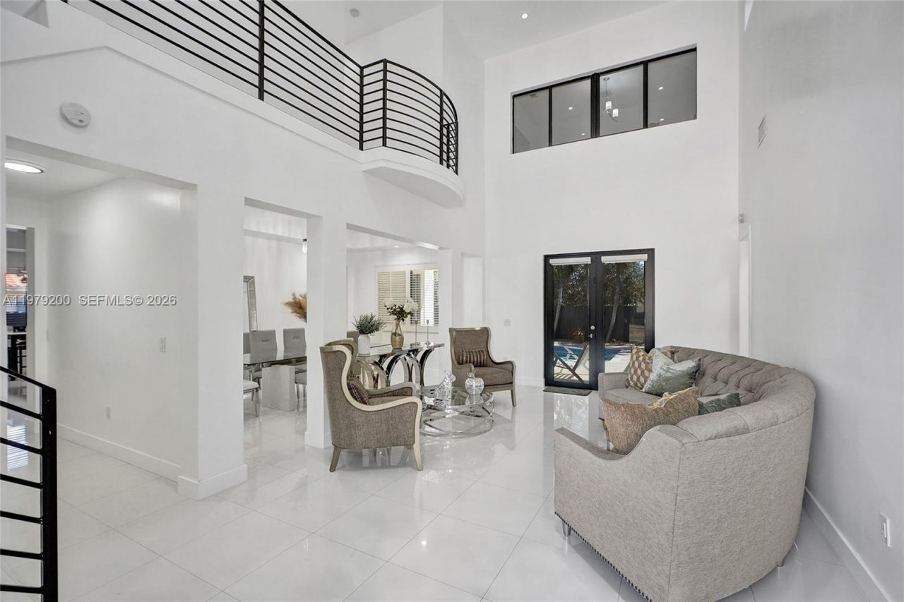 13676 SW 33rd Ter, Miami, FL 33175 Photo