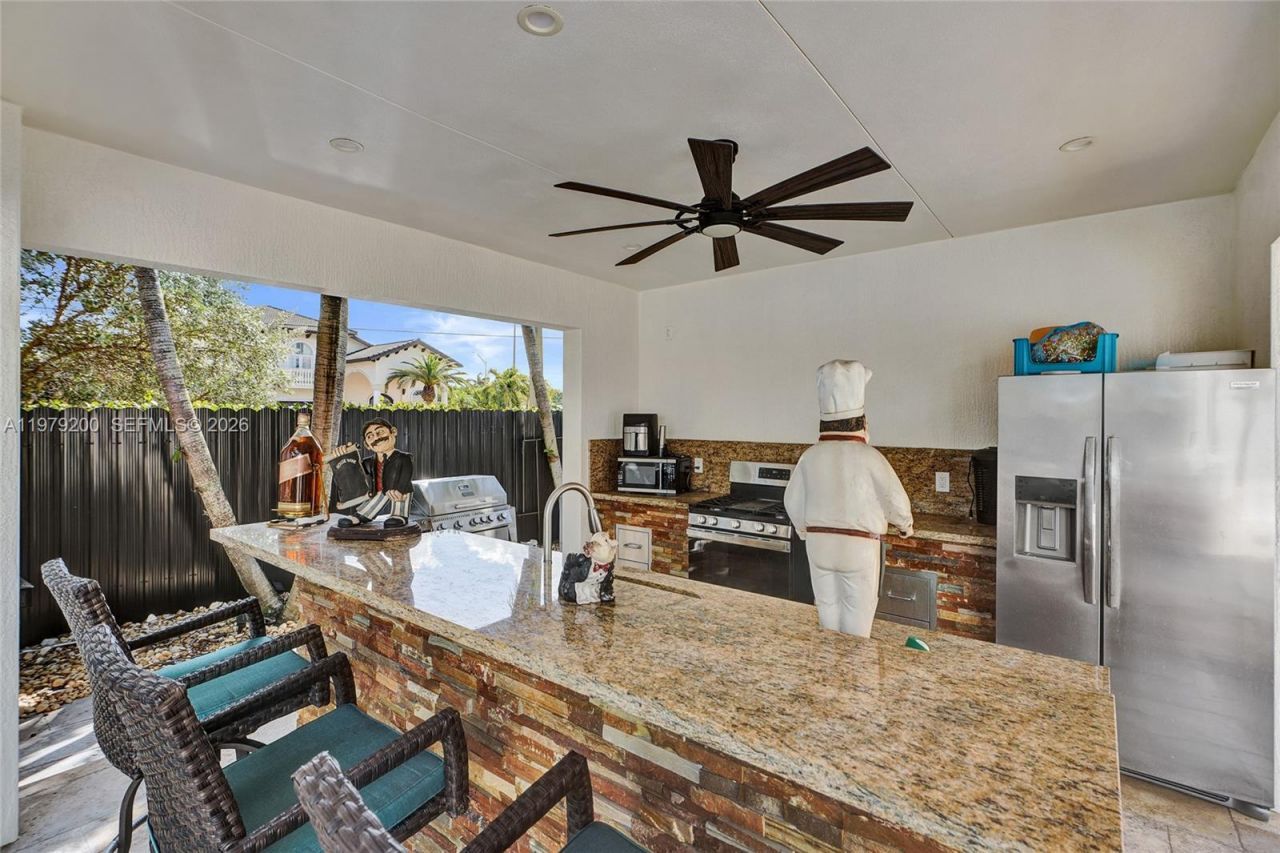 13676 SW 33rd Ter, Miami, FL 33175 Photo