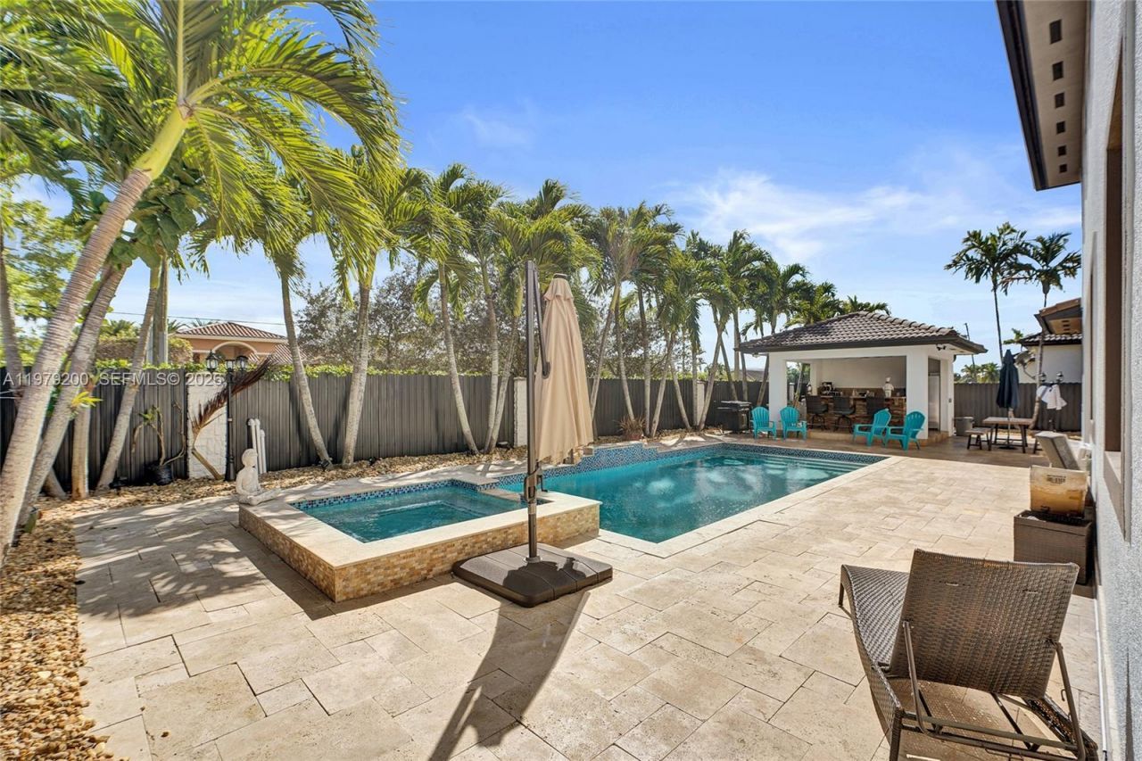 13676 SW 33rd Ter, Miami, FL 33175 Photo