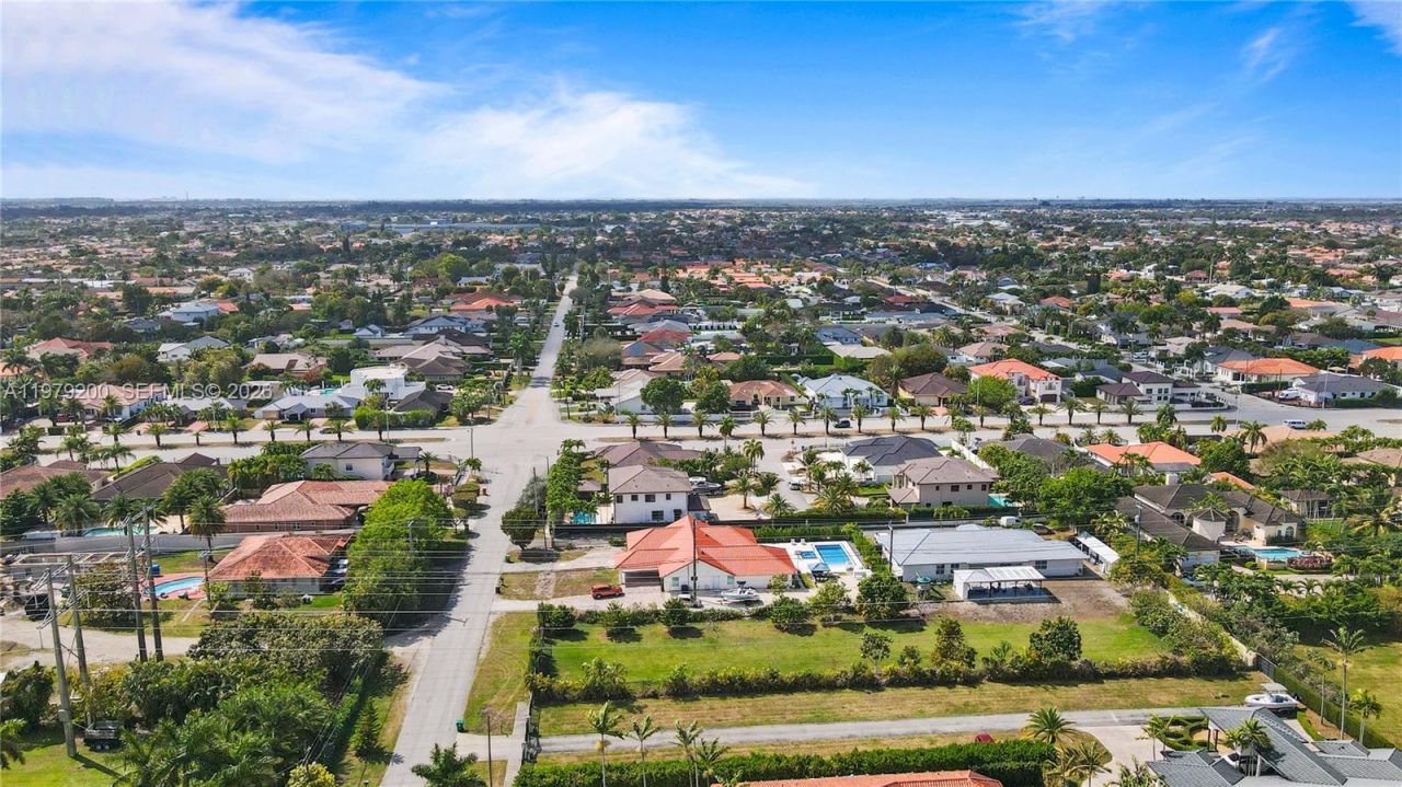 13676 SW 33rd Ter, Miami, FL 33175 Photo