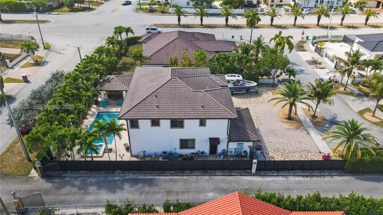 13676 SW 33rd Ter, Miami, FL 33175 Photo