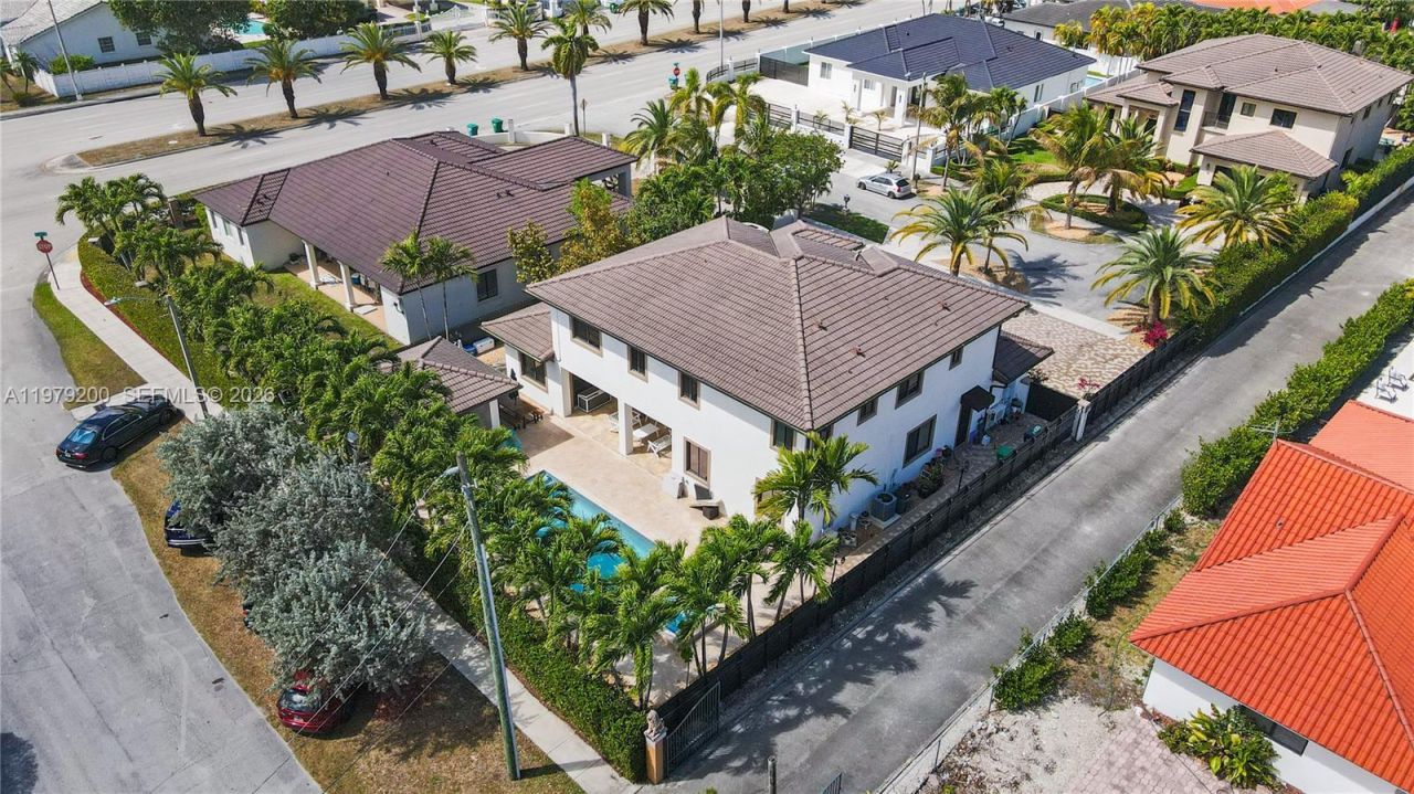 13676 SW 33rd Ter, Miami, FL 33175 Photo