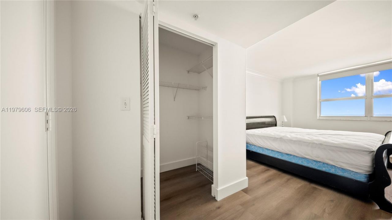 90 Alton Rd, Unit 1903, Miami Beach, FL 33139 Photo