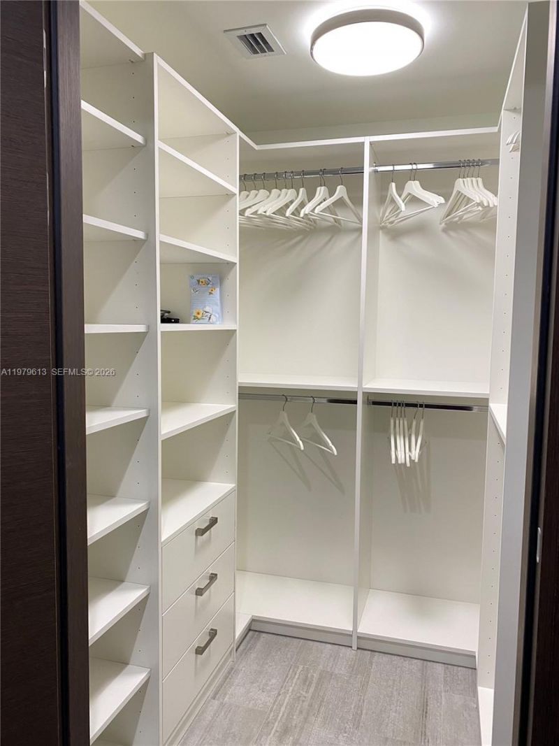 1000 Brickell Plaza , Unit 3807, Miami, FL 33131 Photo