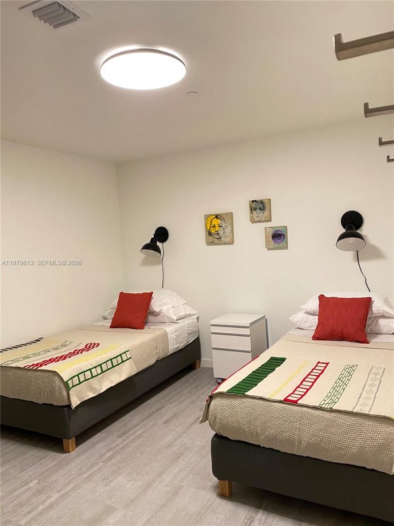 1000 Brickell Plaza , Unit 3807, Miami, FL 33131 Photo