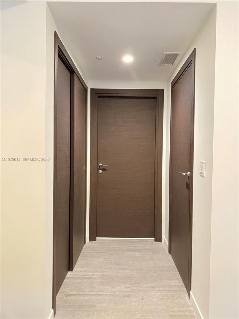 1000 Brickell Plaza , Unit 3807, Miami, FL 33131 Photo