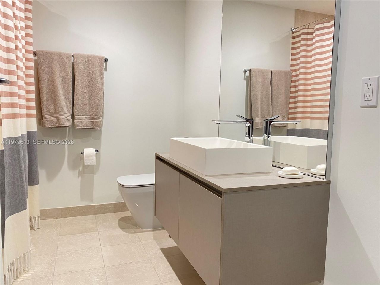 1000 Brickell Plaza , Unit 3807, Miami, FL 33131 Photo