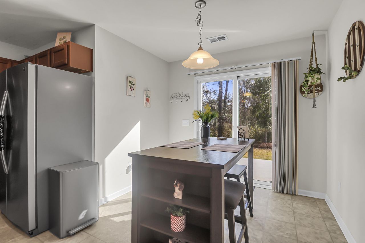 146 Brittondale Road Photo 17