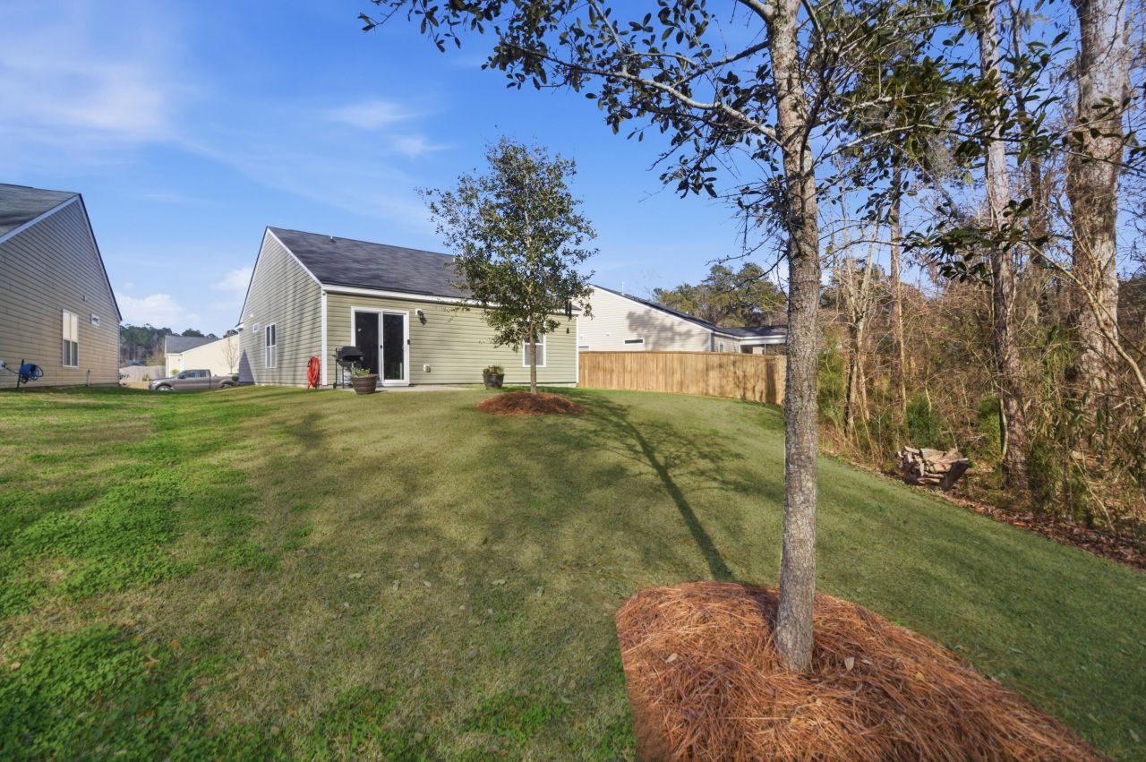 146 Brittondale Road Photo 20